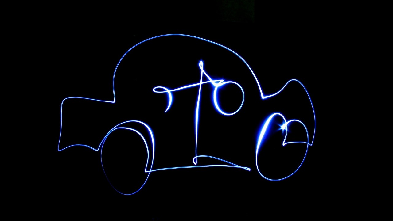 How to Craft Intricate Light Drawings in Photography