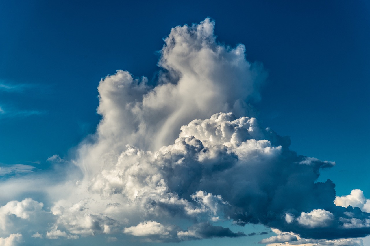 Capturing Cloud Formations: Tips for Dynamic Sky Shots