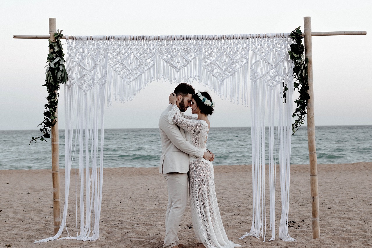 Elegant Wedding Photoshoot Ideas